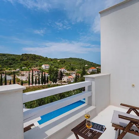 Сasa de vacaciones Artemis Zadar